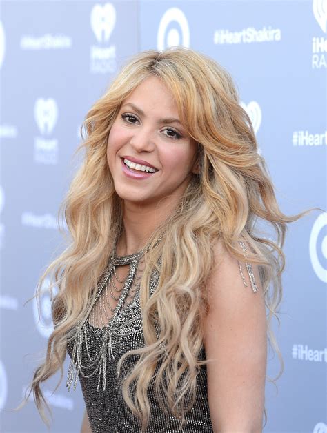 sexiest shakira|The 25 Best Shakira Videos